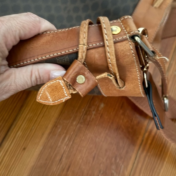 Vintage Celine Macadam Bucket bag with crossbody strap - Picture 4 of 6